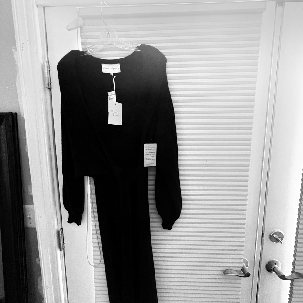 Charles Henry Classic Black V-Neck Blouse